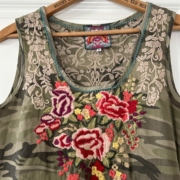 Johnny Was Adeline Embroidered Linen Camo Print Shift Dress w Side Buttons Med. - Picture 5 of 16